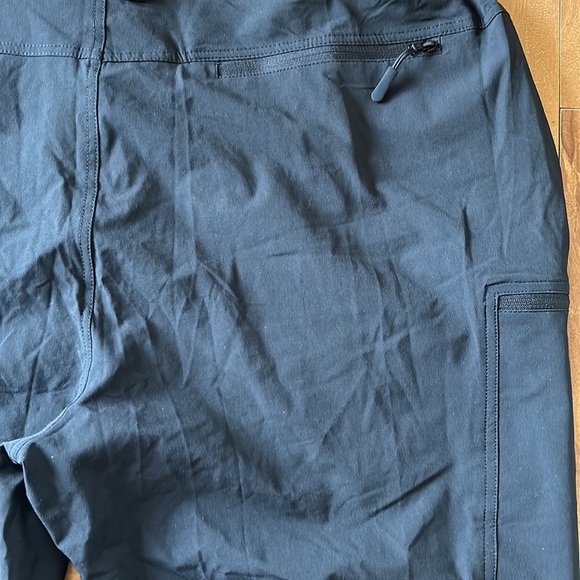 NWOT🌟💥Men’s Black Athletic/Work Trek Pants - Picture 12 of 13